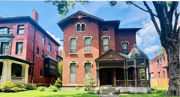 Brick Victorian mansions on Millionaires Row along Third Street in Old Louisville